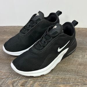 Nike Women's Black Sneakers Size 6